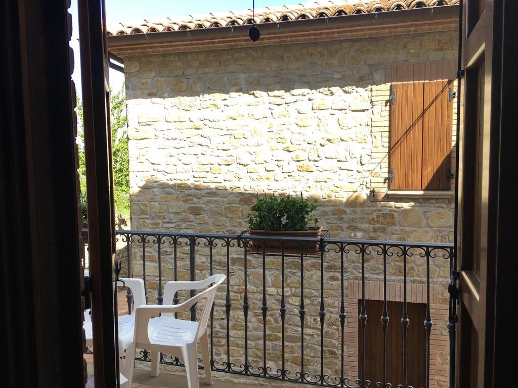 Appartamenti E Camere Il Poggio Di D'Angeli Lidia Auditore Ngoại thất bức ảnh