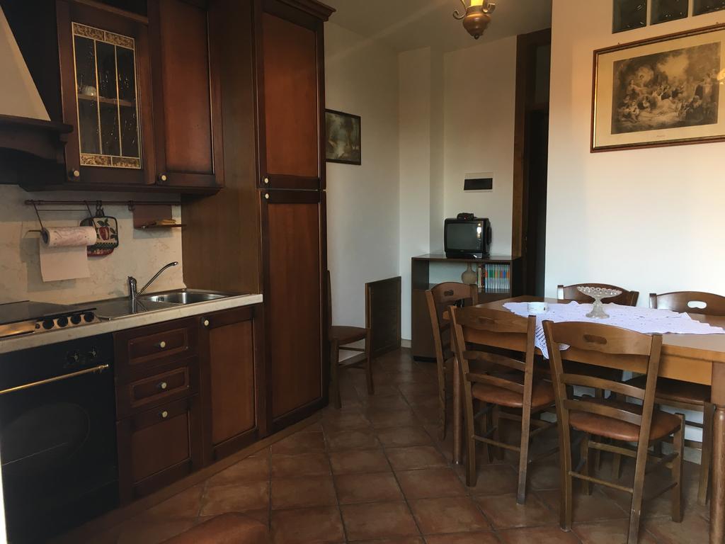 Appartamenti E Camere Il Poggio Di D'Angeli Lidia Auditore Ngoại thất bức ảnh
