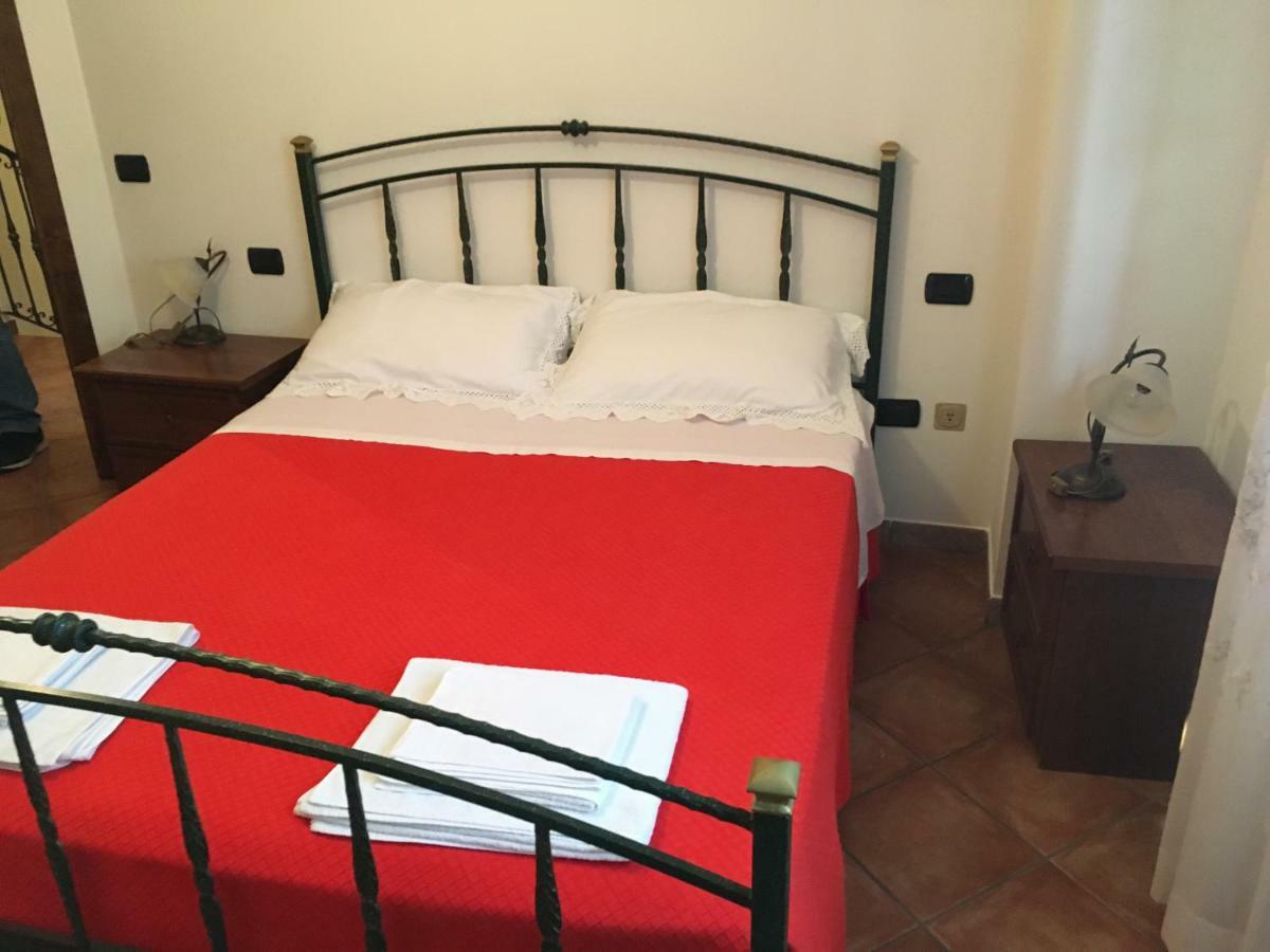 Appartamenti E Camere Il Poggio Di D'Angeli Lidia Auditore Ngoại thất bức ảnh